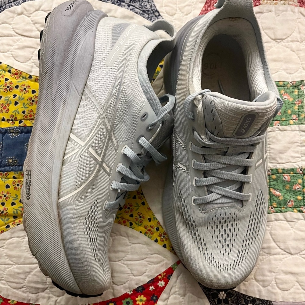 Asics Light Gray Athletic Shoes